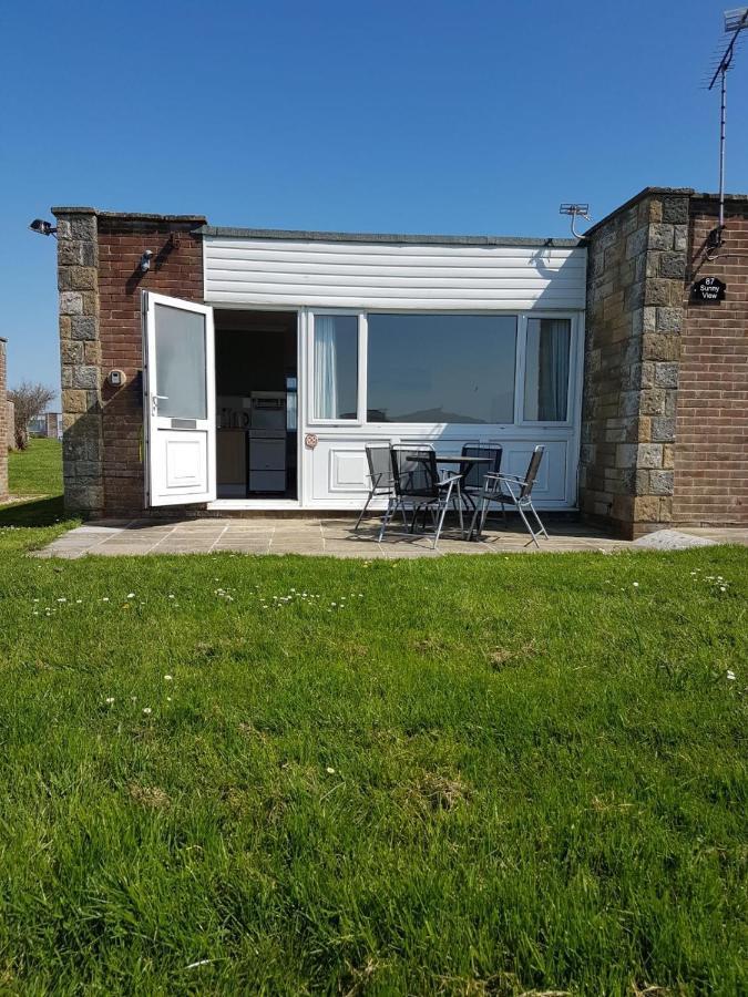 Brambles Chine Chalet